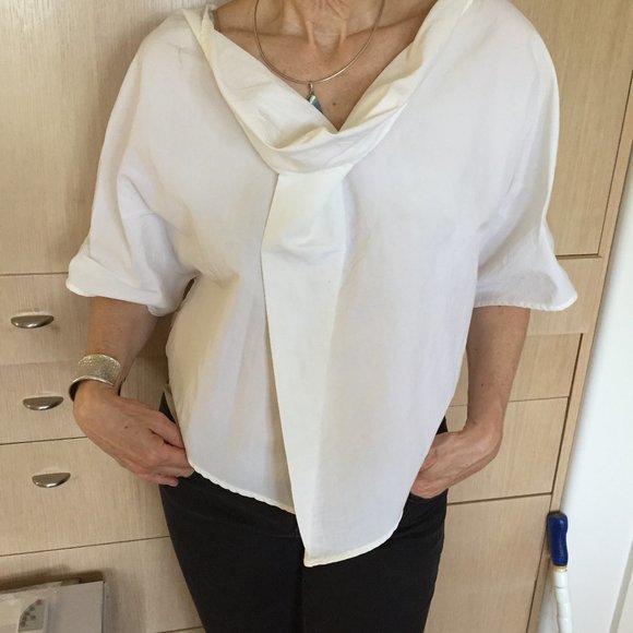 White Japanese style blouse - Picture 1 of 2